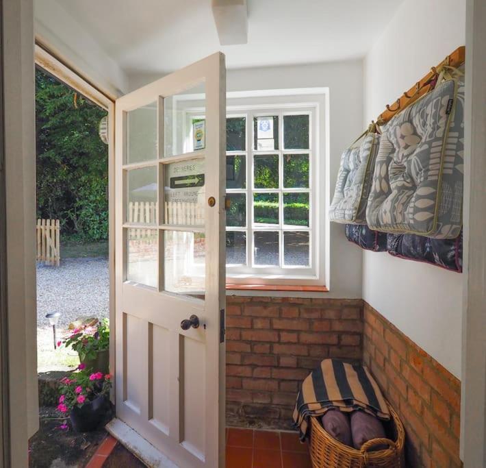 Landford's Cottage, Your Retreat! * Landford