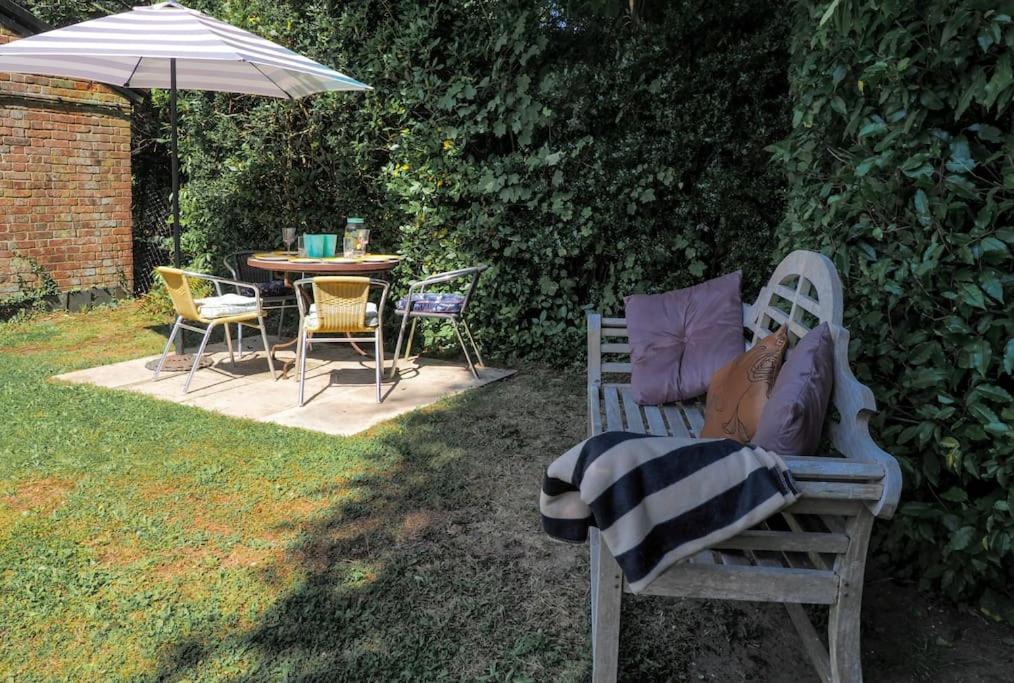 Landford's Cottage, Your Retreat! *